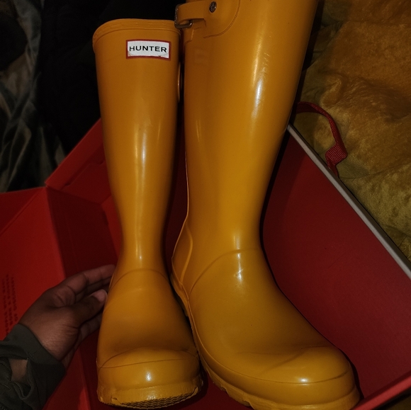 ☆Hunter Big Kids Original Gloss Mustard Yellow Rain Boots☆ - Picture 6 of 6